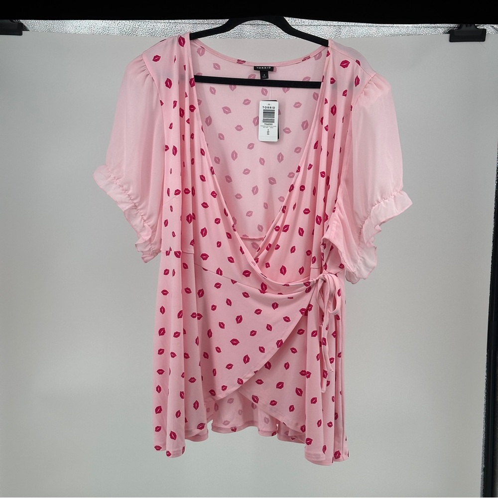 Torrid Pink Polka Dot Wrap Top Knit Chiffon Puff Sleeve Feminine Barbiecore‎